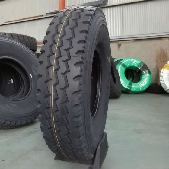 Wholesale 825R16 car tires, short-distance truck and dump truck tires with deepened tread patterns, large load resistance, 825r16